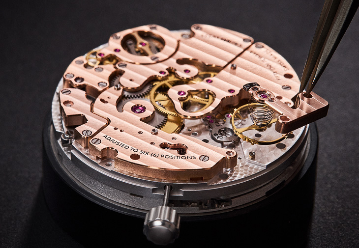 LOUIS VUITTON路易威登Tambour Bushido Automata腕錶
