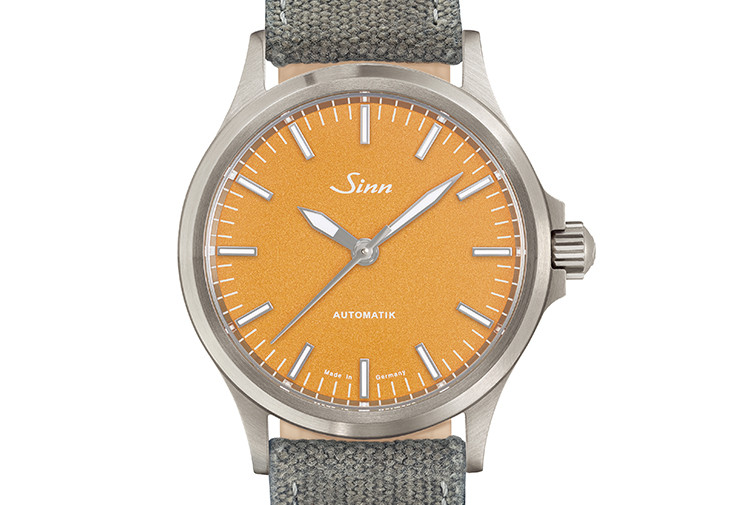 SINN 556亮彩寶石系列腕錶