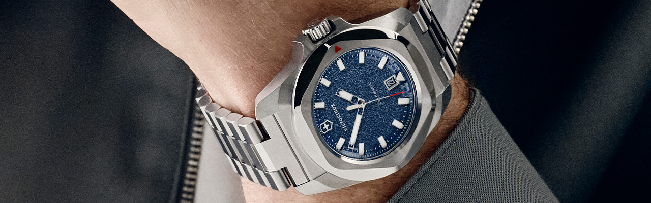 VICTORINOX瑞士維氏I.N.O.X.系列腕錶