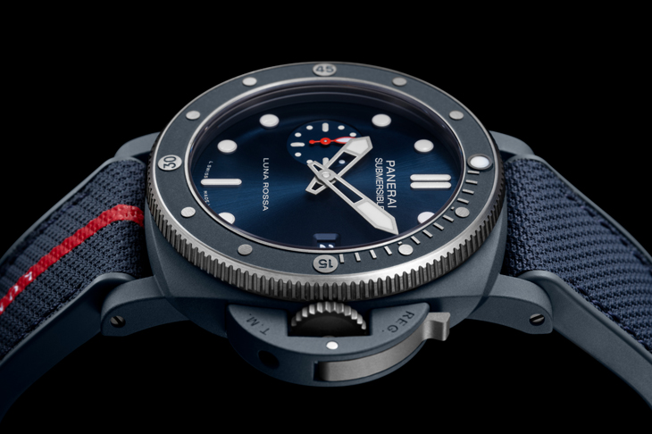 沛納海 Submersible QuarantaQuattro Luna Rossa Ti-Ceramitech™ PAM01466 PAM01543 PANERAI