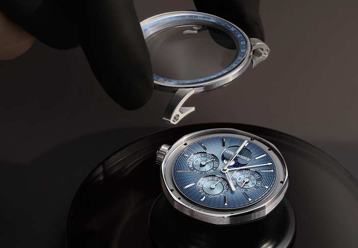 AP CODE 11.59的錶耳與圓形錶圈相連