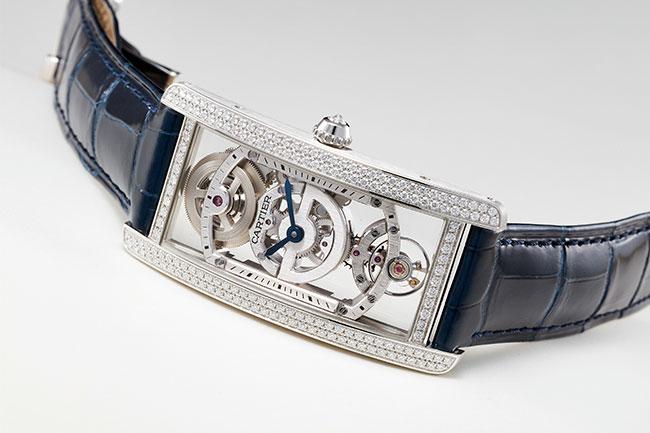 從鏤空腕錶尋卡地亞坦克系列百年風華