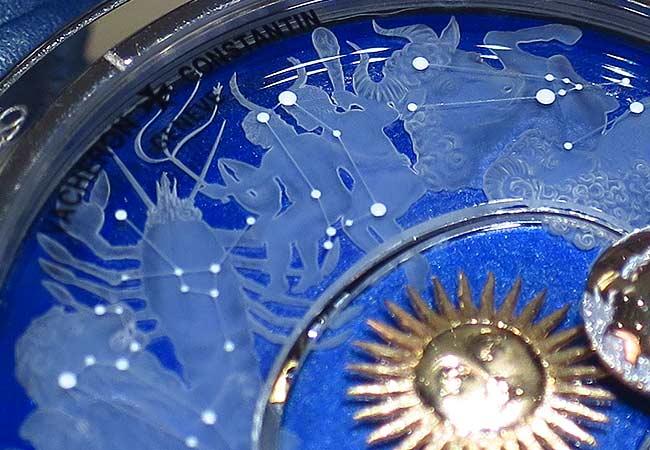 江詩丹頓哥白尼天體球腕錶鐳射藍寶石水晶面盤