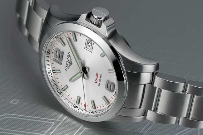 浪琴表征服者系列  精準智慧運動腕錶顛覆想像