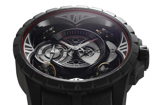 輕量化與鑲崁的改款 羅杰杜彼Excalibur超輕四擒縱/鏤空鑲鑽陀飛輪