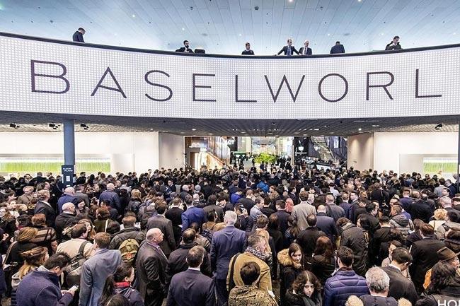 從自負到不再自負的十年 