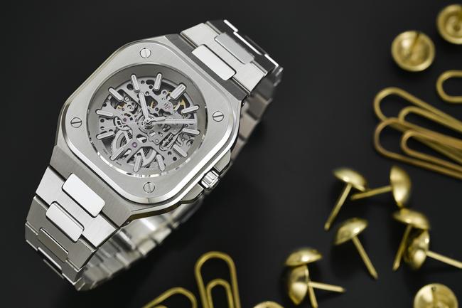  打造新都會風格 BELL & ROSS BR 05 