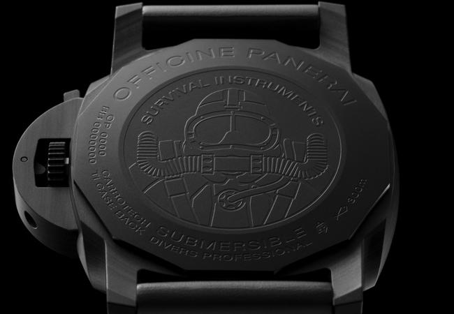沛納海Submersible Marina Militare Carbotech腕錶