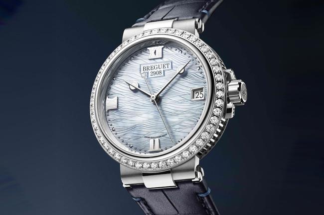 寶璣以藍色之名展現穩重從容與深邃寬闊