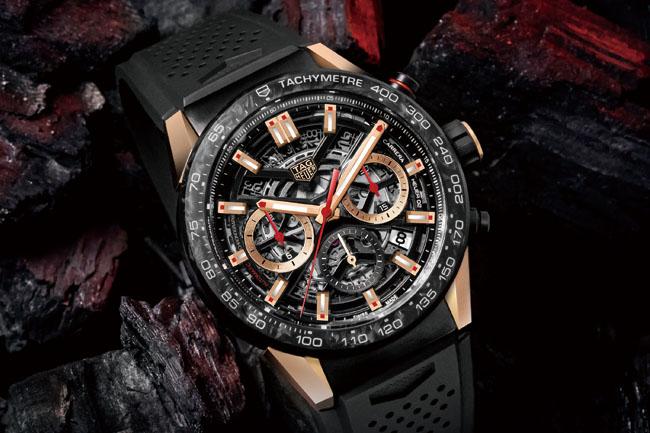 超輕盈盔甲上陣 泰格豪雅Carrera Heuer 02鍛造碳流沙玫瑰金計時碼錶