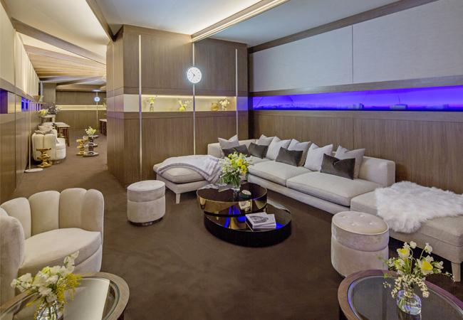 勞力士主持及設計綠坊休息室