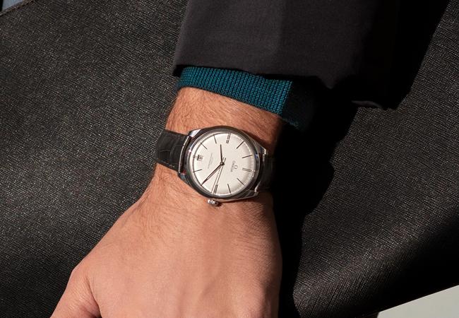 歐米茄De Ville碟飛Trésor系列腕錶