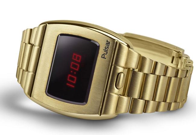 Hamilton於1973年推出的Pulsar P2錶款外觀較第一代圓潤，錶內晶片也經品牌精心改良。