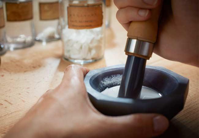 BREGUET寶璣8918那不勒斯王后大明火琺瑯面盤腕錶