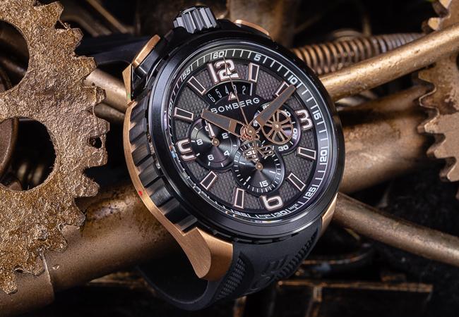 炸彈錶BOMBERG BOLT-68 Heritage 系列復刻黑金計時碼錶