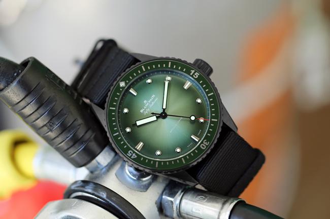 潛水錶的救援行動 寶珀Fifty Fathoms Bathyscaphe Mokarran限量版腕錶