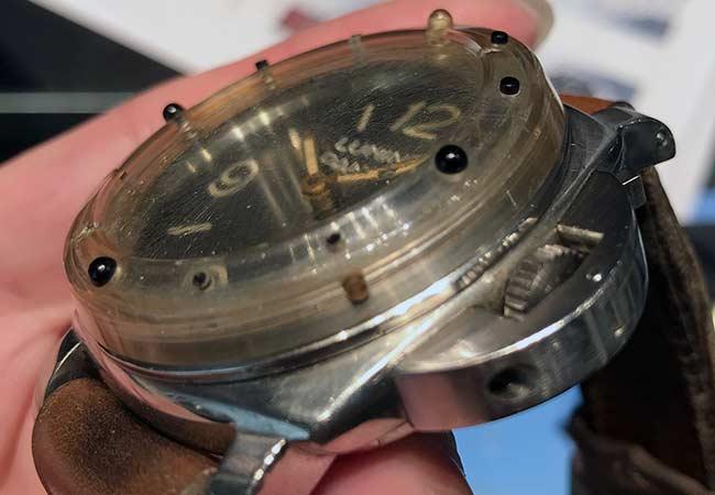 沛納海PANERAI 6152/1保有原型的塑料錶圈