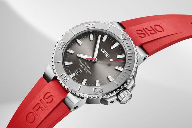 豪利時ORIS Aquis Relief日期潛水錶