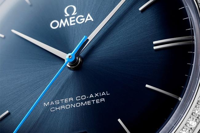 歐米茄 OMEGA  Trésor 奧比斯特別版腕錶對抗預防性盲疾
