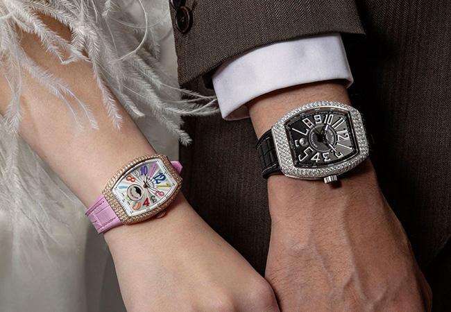 法穆蘭FRANCK MULLER V45 Vanguard大三針日曆白K金鑽錶、法穆蘭FRANCK MULLER V32 Vanguard Lady Moonphase彩色數字玫瑰金鑽錶。