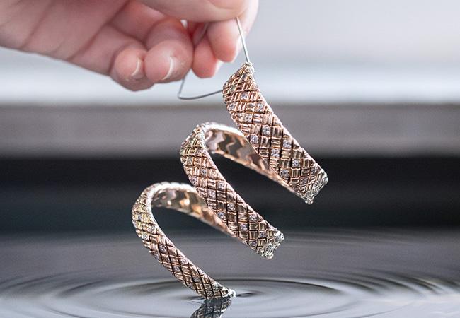 寶格麗BVLGARI Serpenti Spiga玫瑰金半鑽腕錶，型號：103250