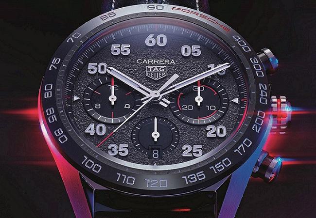 TAG Heuer泰格豪雅Carrera保時捷自動計時腕錶-皮錶帶款，型號：CBN2A1F.FC6492