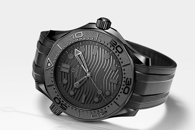 歐米茄OMEGA海馬潛水300米Black Black腕錶  來自黑暗中的光芒