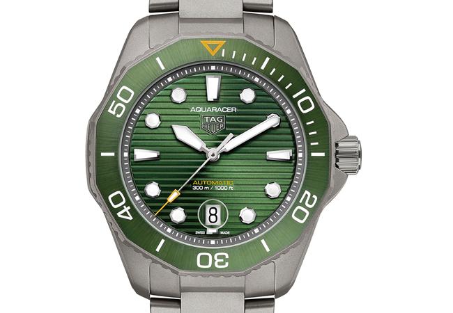 泰格豪雅TAG HEUER Aquaracer Professional 300米自動腕錶