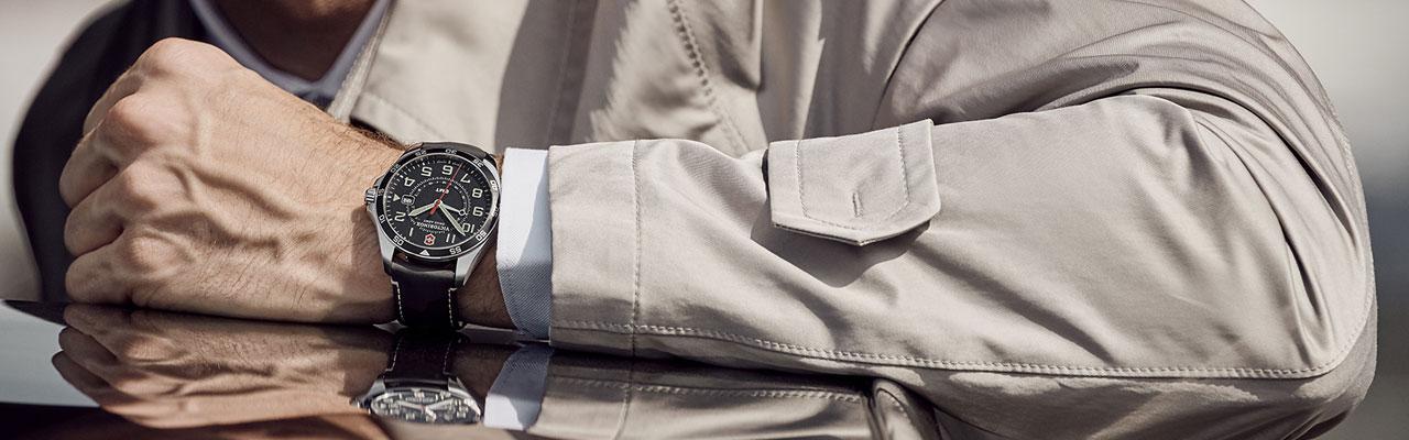 瑞氏維氏FIELDFORCE GMT腕錶