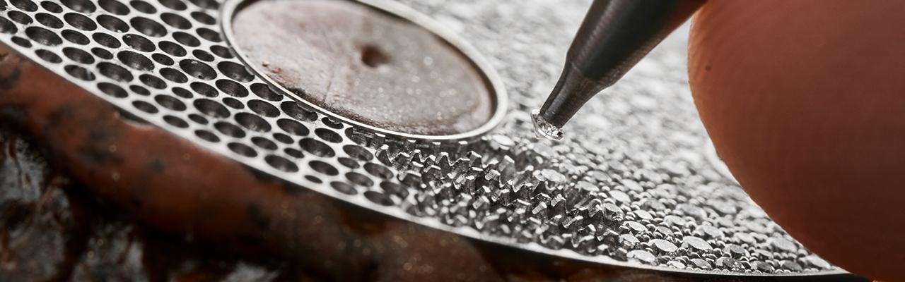 ULYSSE NARDIN自由之輪璨光腕錶 耀目華彩點亮精湛製錶藝術