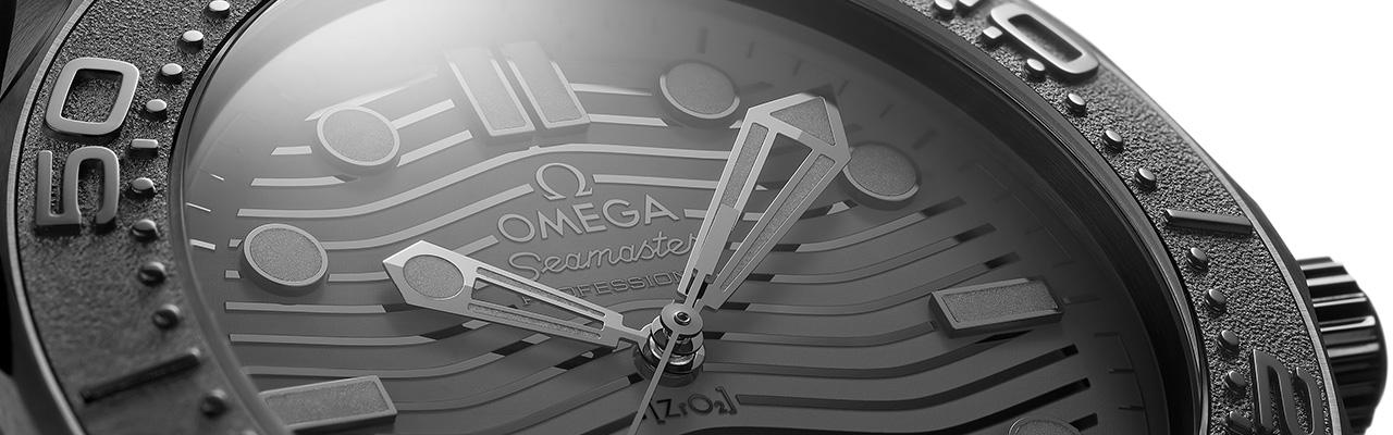 歐米茄OMEGA海馬潛水300米Black Black腕錶 經典擁抱黑暗面