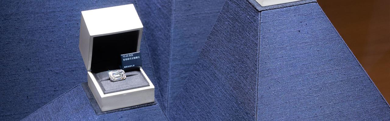 DE BEERS隆重呈獻一系列精選的非凡天然美鑽 The 1888 Master Diamonds系列