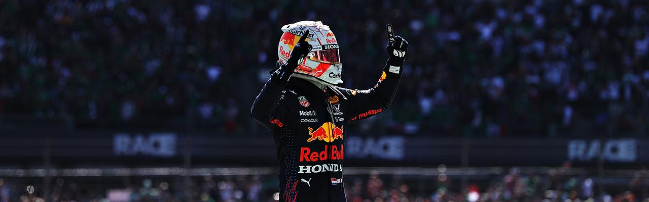 紅牛車隊車手馬克斯‧維斯塔潘（Max Verstappen）榮獲F1一級方程式賽車世界冠軍