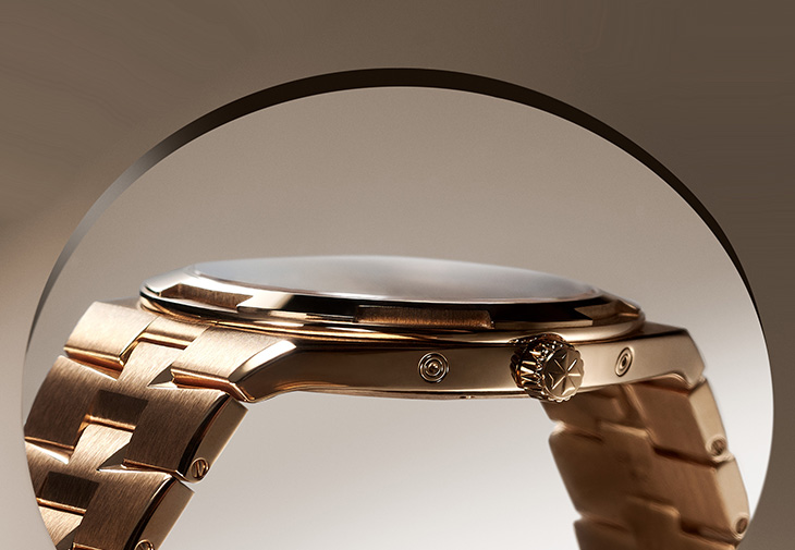 江詩丹頓Overseas系列超薄萬年曆腕錶