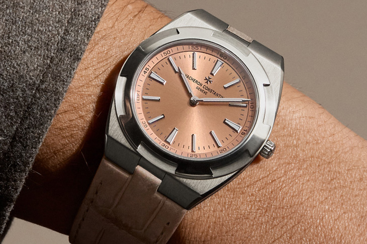 VACHERON CONSTANTIN江詩丹頓Overseas超薄自動上鏈腕錶