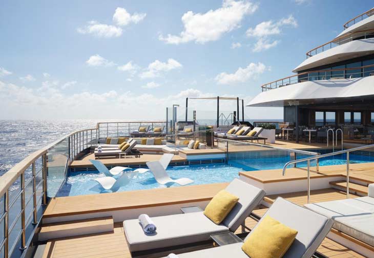 獨享超級遊艇 The Ritz-Carlton Yacht Collection