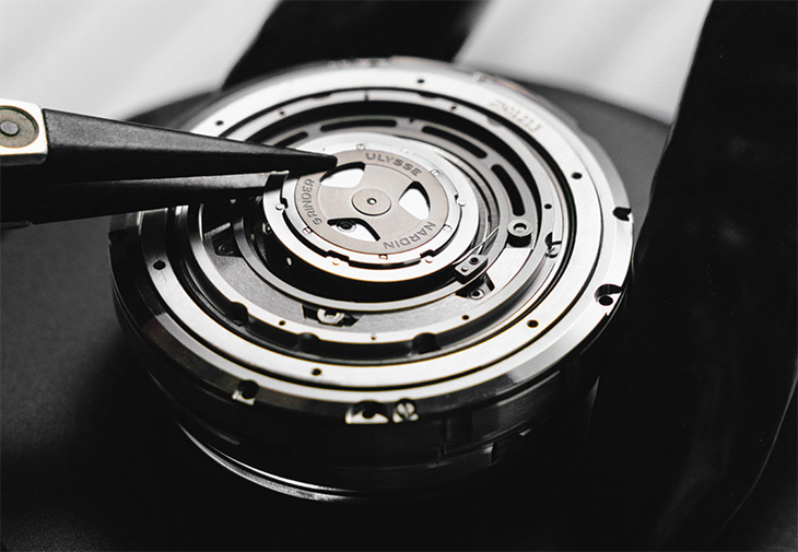 ULYSSE NARDIN雅典錶Freak S Enamel奇想S琺瑯腕錶