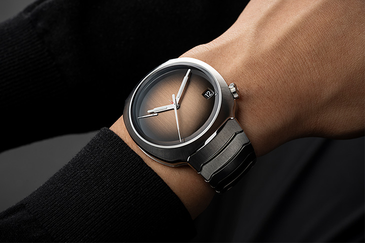 閏年限定極簡鮭魚面 亨利慕時疾速者萬年曆煙燻鮭魚概念腕錶