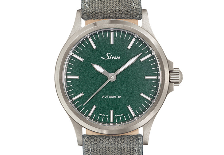 SINN 556亮彩寶石系列腕錶