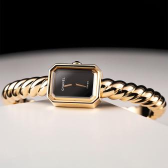 全新PREMIÈRE GALON腕錶系列  香奈兒讓緄邊從服裝躍至腕間