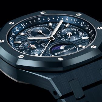 「雲夜藍50」陶瓷錶殼與7138新世代機芯／AP皇家橡樹萬年曆腕錶