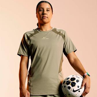 女子足球巨星Sam Kerr佩戴RICHARD MILLE RM 07-04超越自身運動領域格局