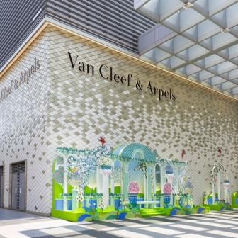 VCA微風信義旗艦店綻放詩意花園／梵克雅寶Spring Celebration