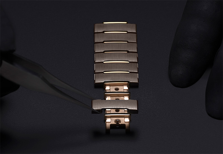 路易威登LOUIS VUITTON Tambour Ceramic