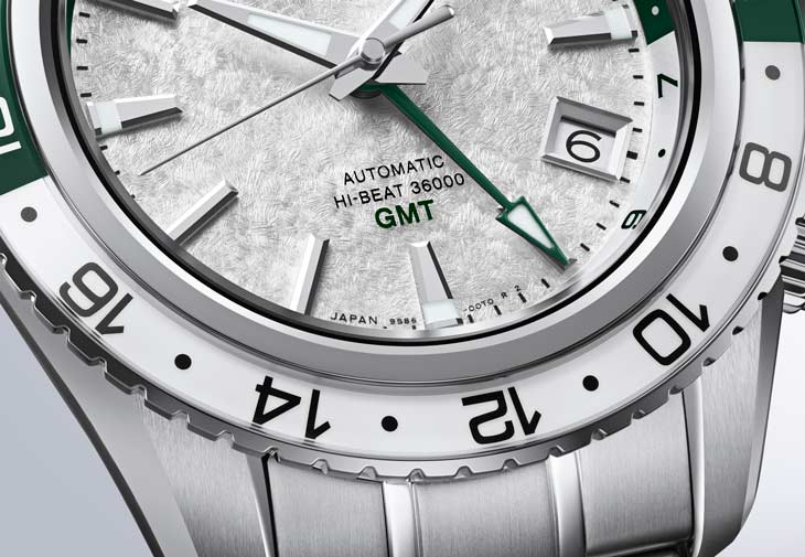 Grand Seiko Sport雪溪雙色旋轉錶圈高振頻GMT腕錶SBGJ277