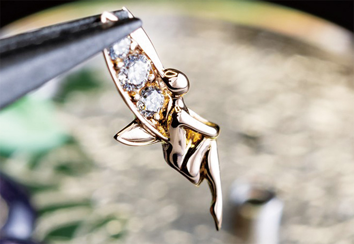 VAN CLEEF & ARPELS梵克雅寶Perlée Extraordinaire Fruits Enchantés Myrtille腕錶