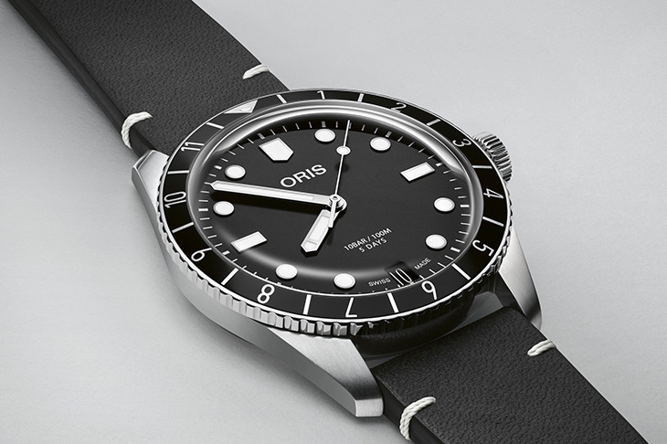 搭載Calibre 400自製機芯！豪利時ORIS Divers Sixty-Five