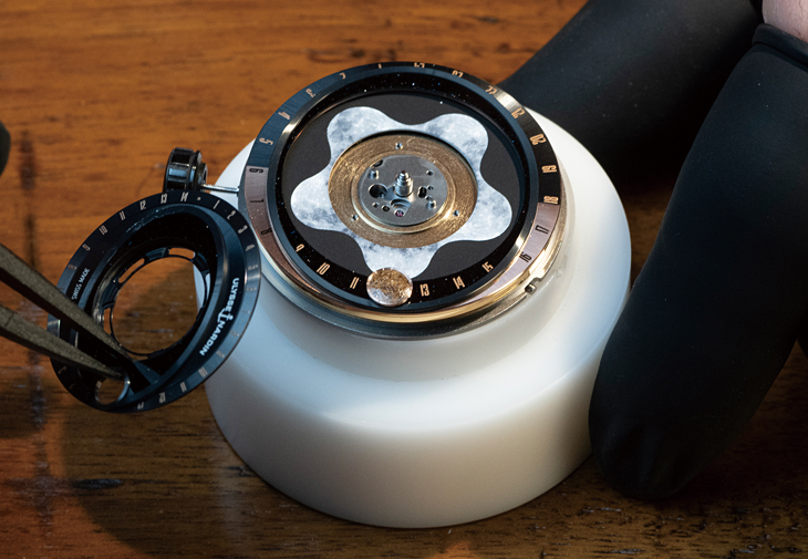 雅典錶ULYSSE NARDIN Blast月之狂想世界時區腕錶