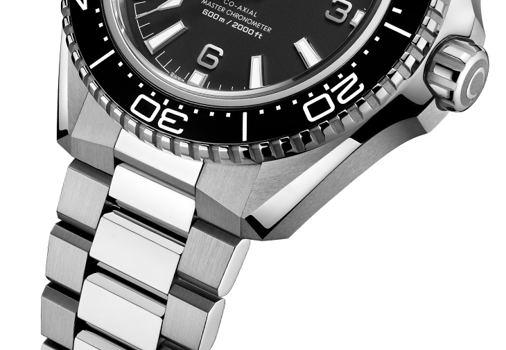 OMEGA歐米茄Seamaster Planet Ocean潛水腕錶系列