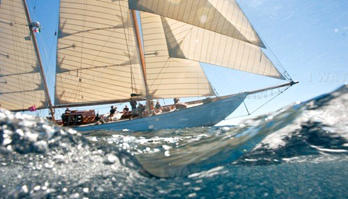 PANERAI新書「Eilean – A Clessic Yacht」